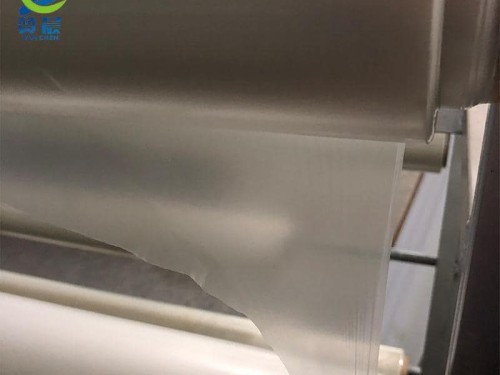 TPU環(huán)保膜強(qiáng)度高、韌性好、耐寒性、耐油性復(fù)合膜